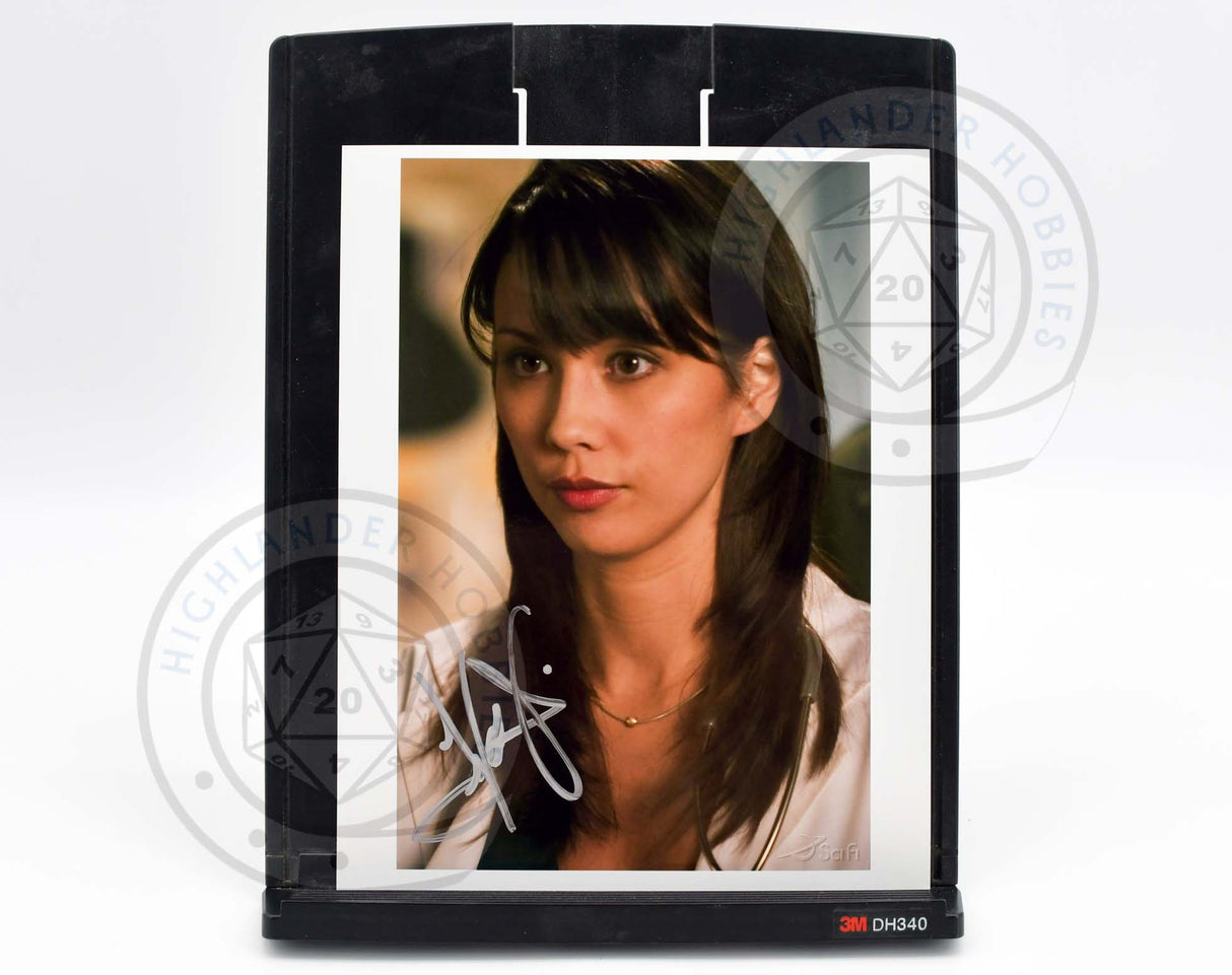 Lexa Doig [Dr. Carolyn Lam Photo]